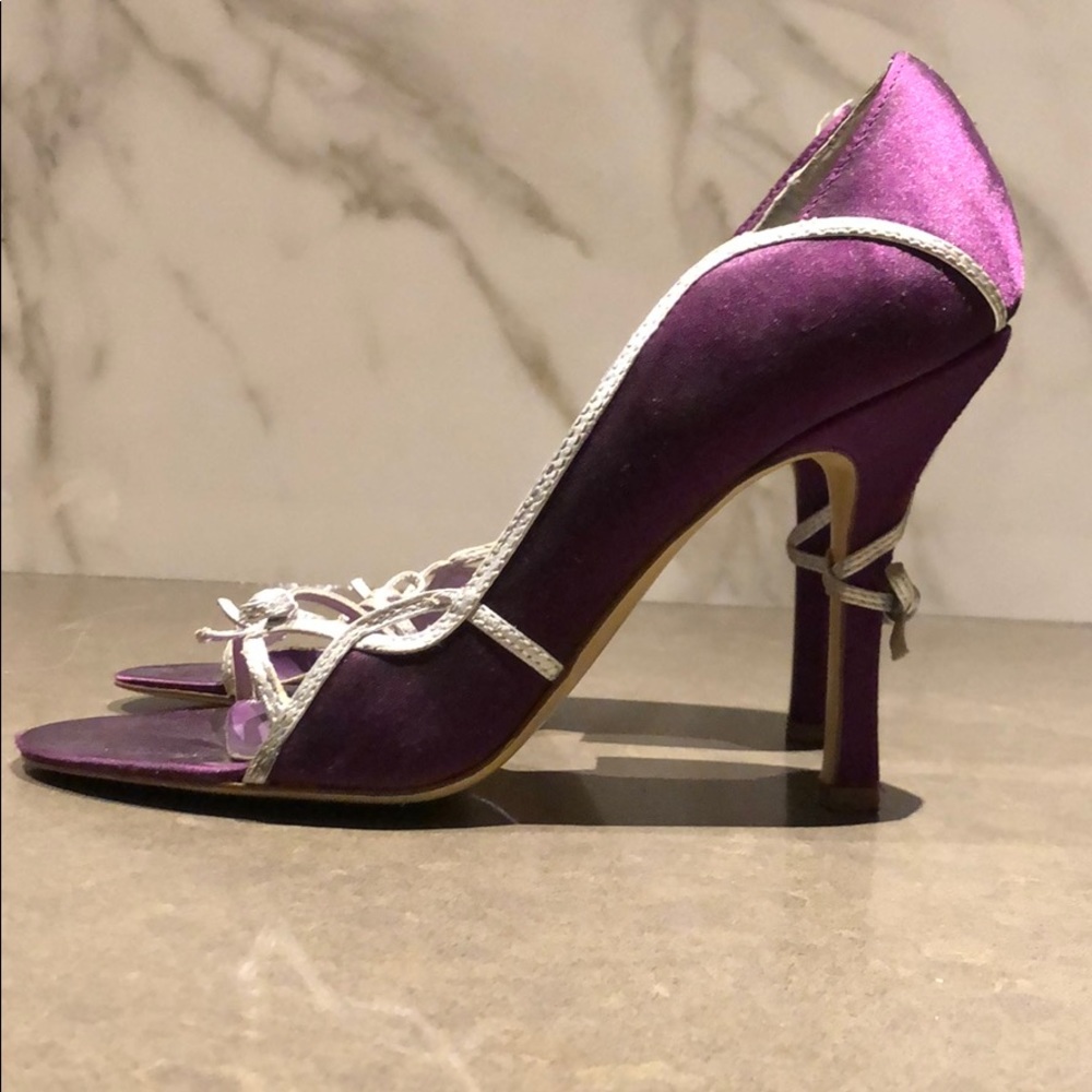 Sexy purple heel